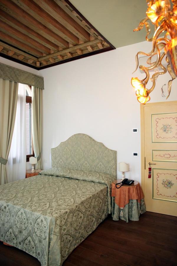 Ca' Dei Polo Hotel Венеция Екстериор снимка
